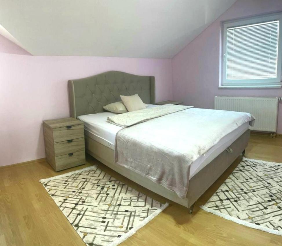Villa 2 Etagen Mit Grossen Garten Modrica Экстерьер фото